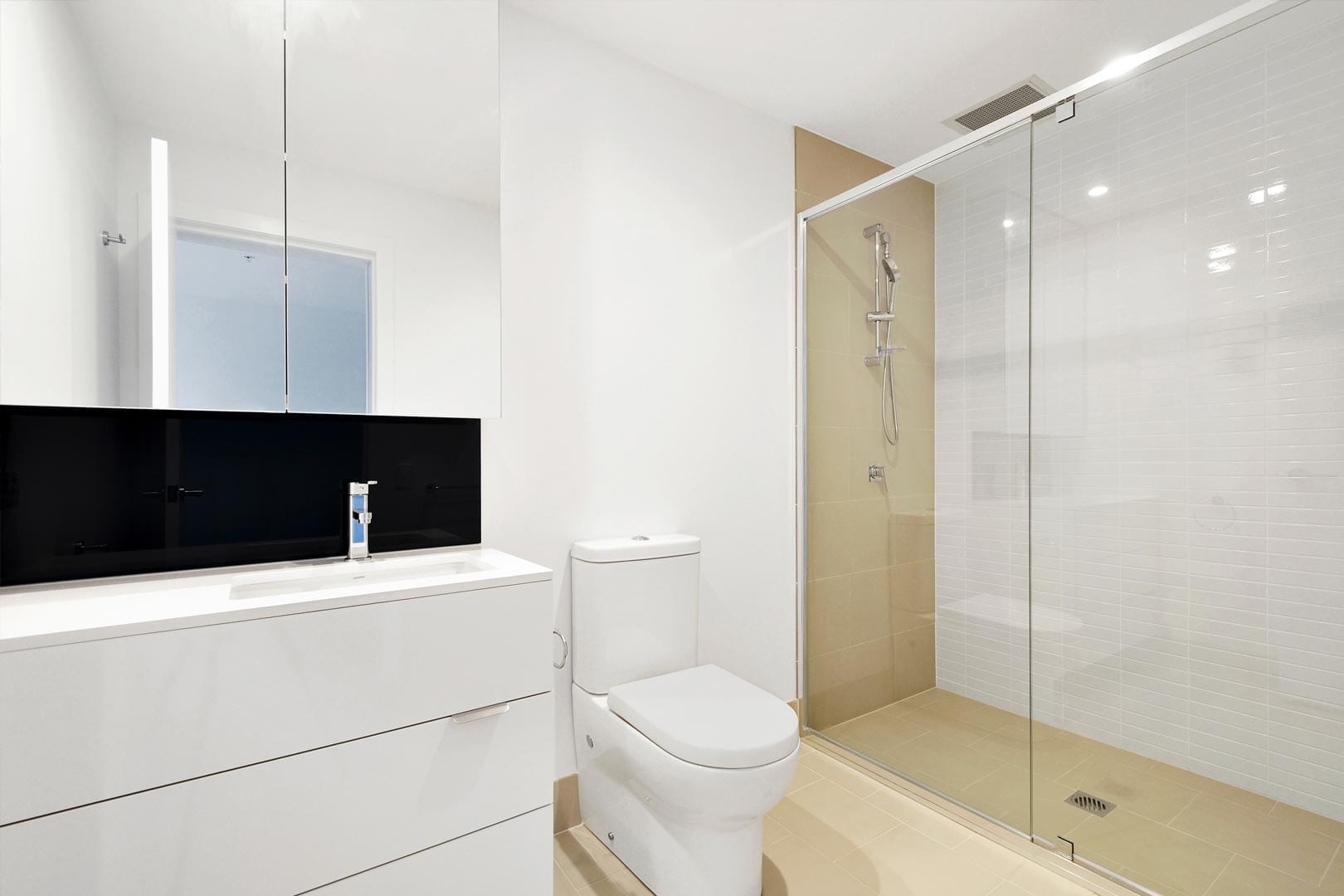 real estate room 6 - Shower Doors of Texas